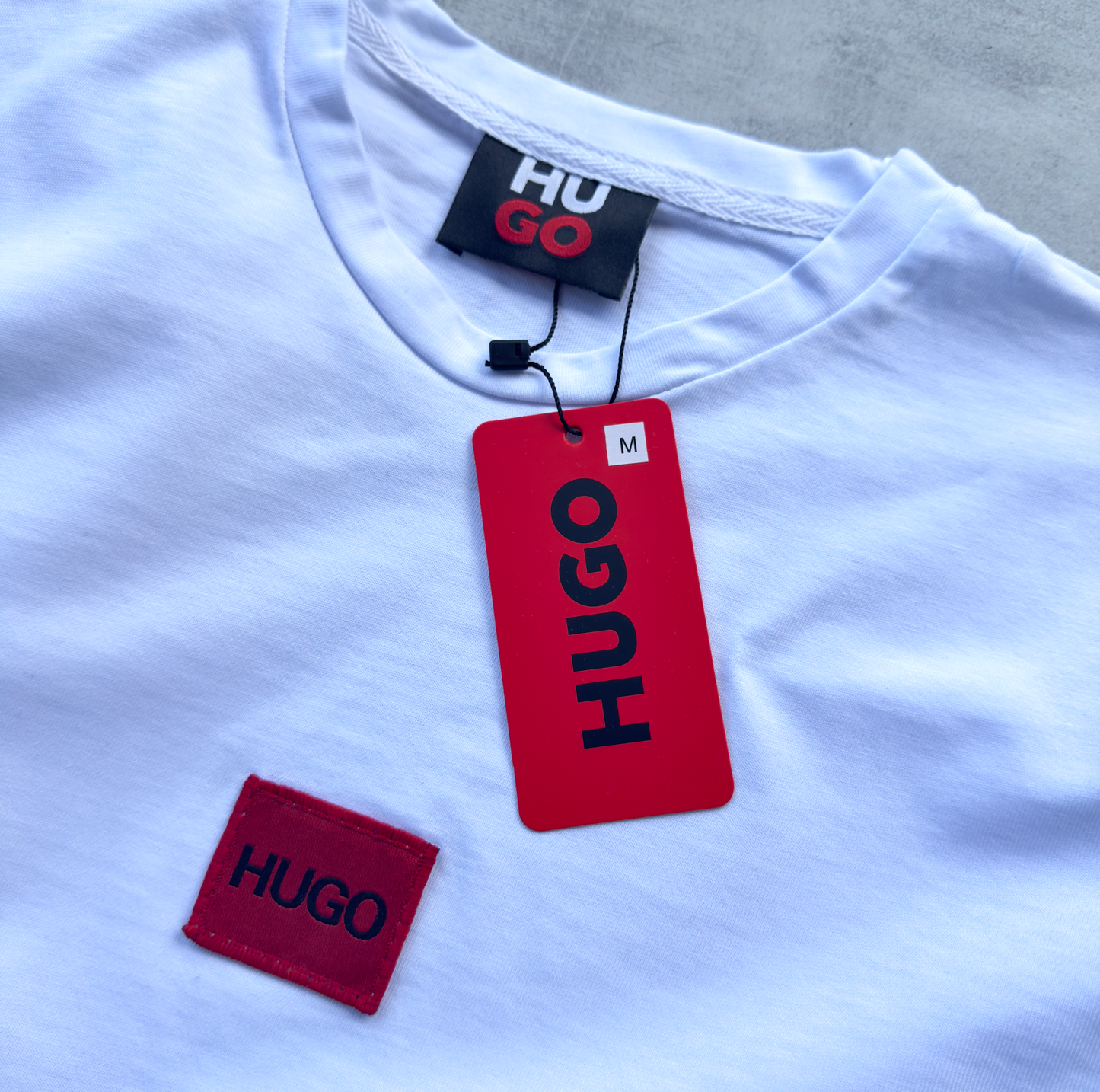 T-SHIRT + SHORTS WHITE
