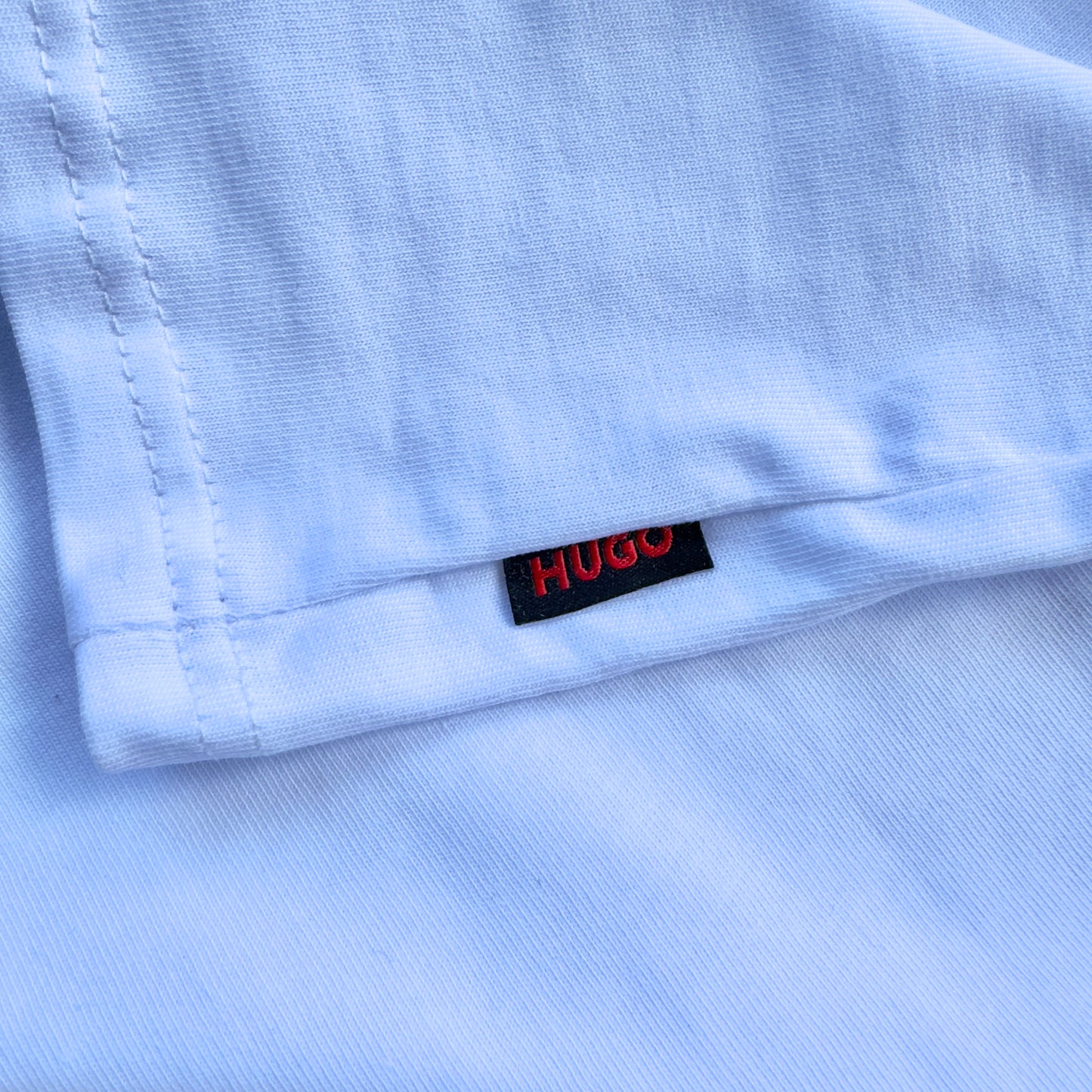 T-SHIRT + SHORTS WHITE