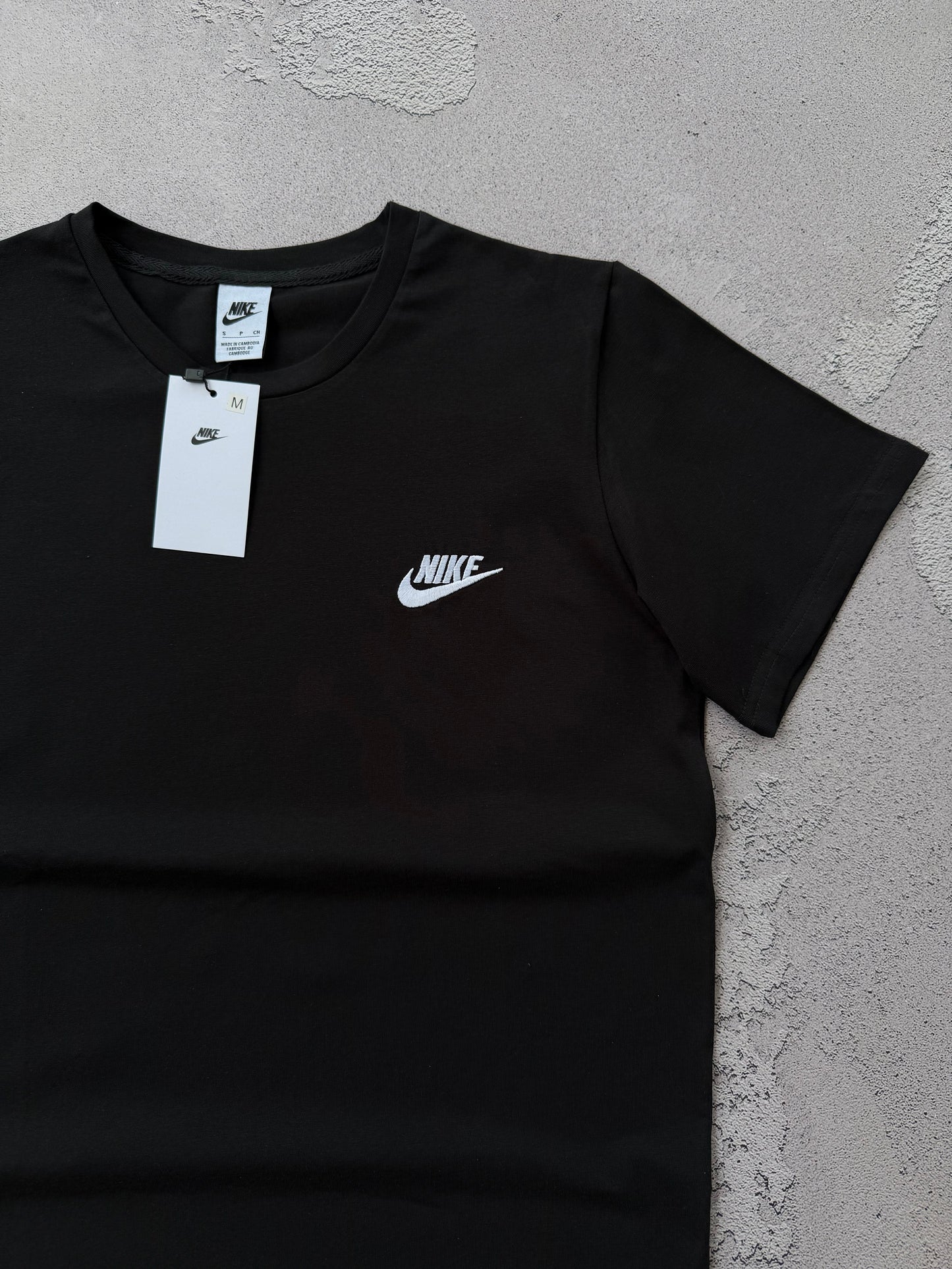 TRICOU + PANTALONI SCURȚI