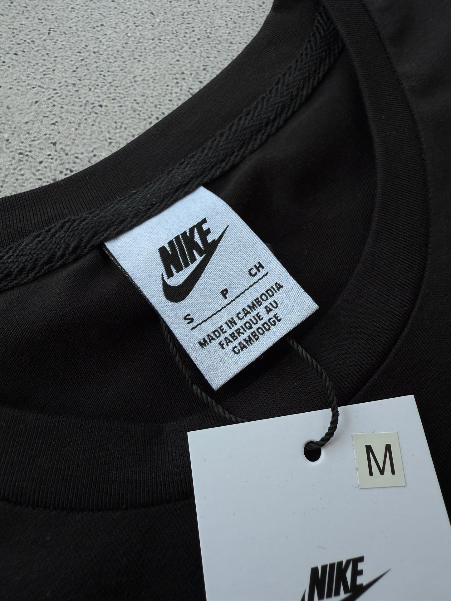 T-SHIRT + SHORTS BLACK