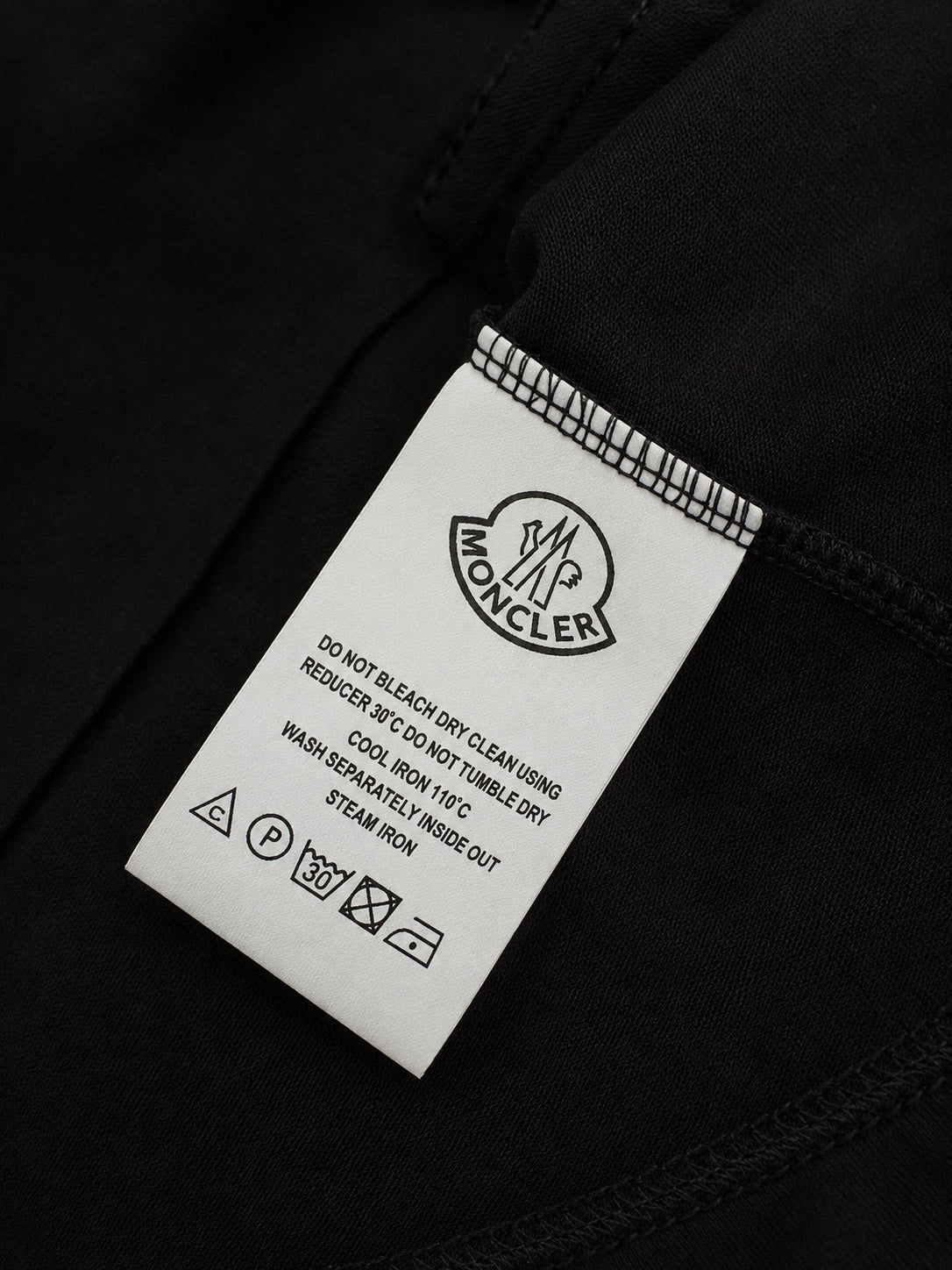 T-SHIRT + SHORTS BLACK