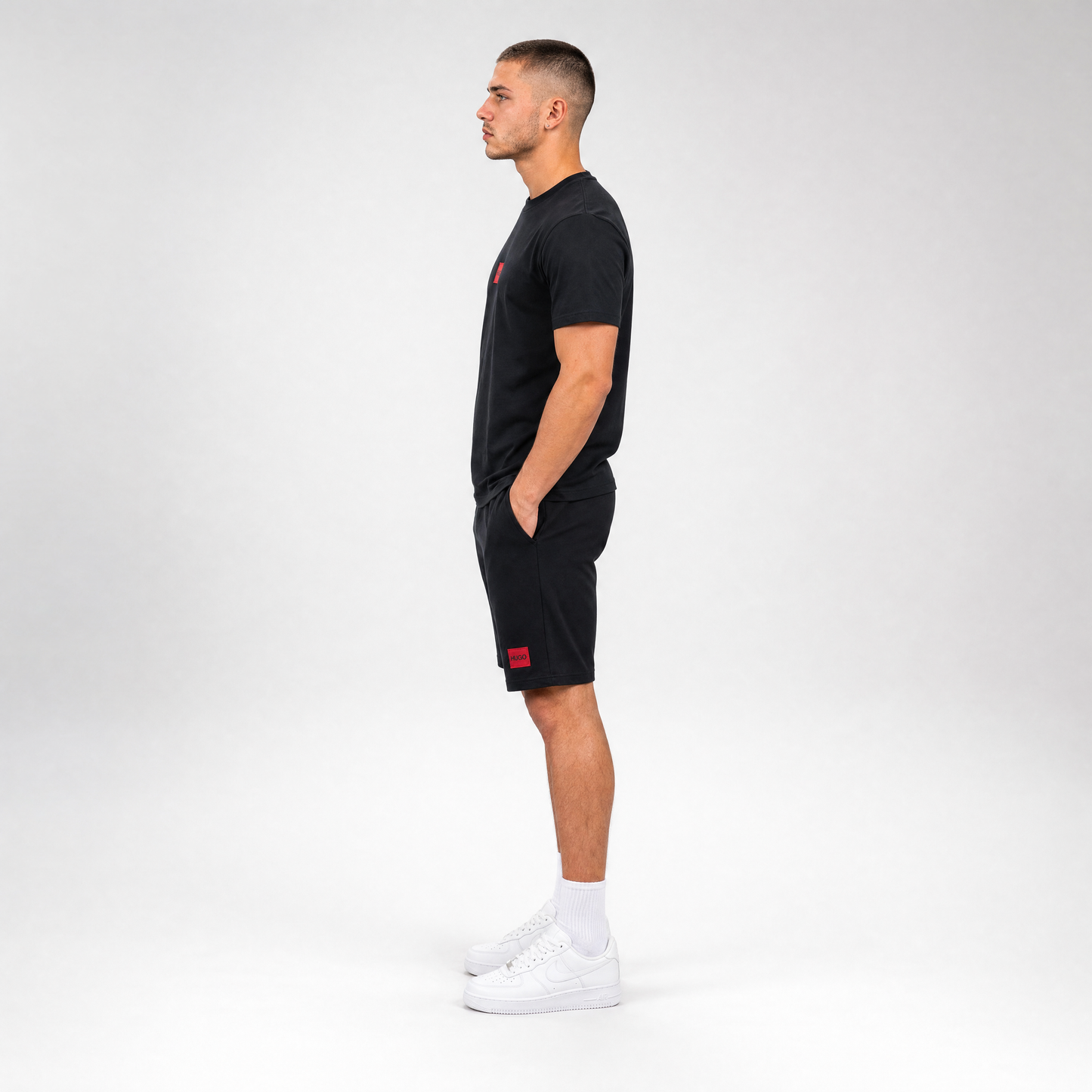 T-SHIRT + SHORTS BLACK