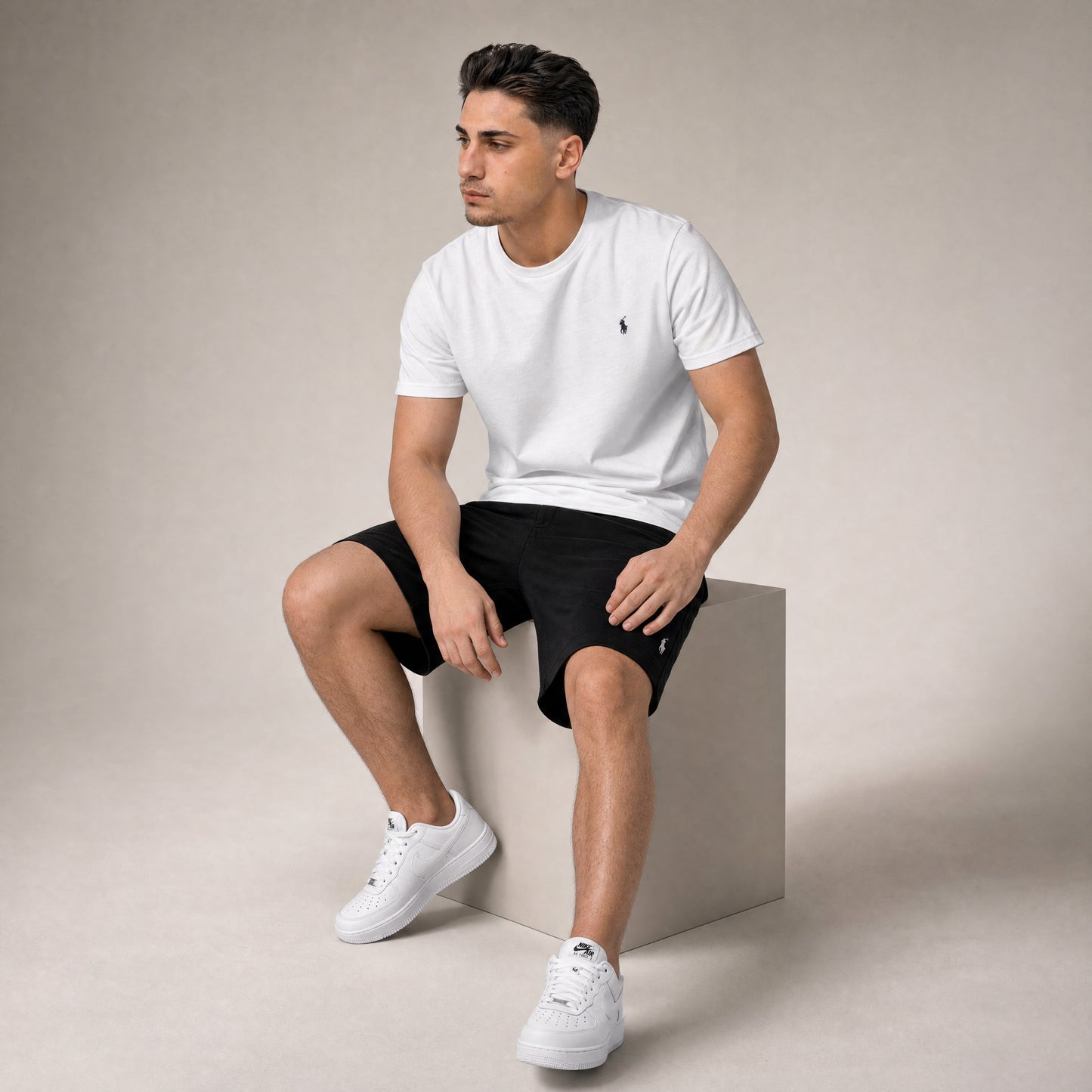T-SHIRT + SHORTS WHITE