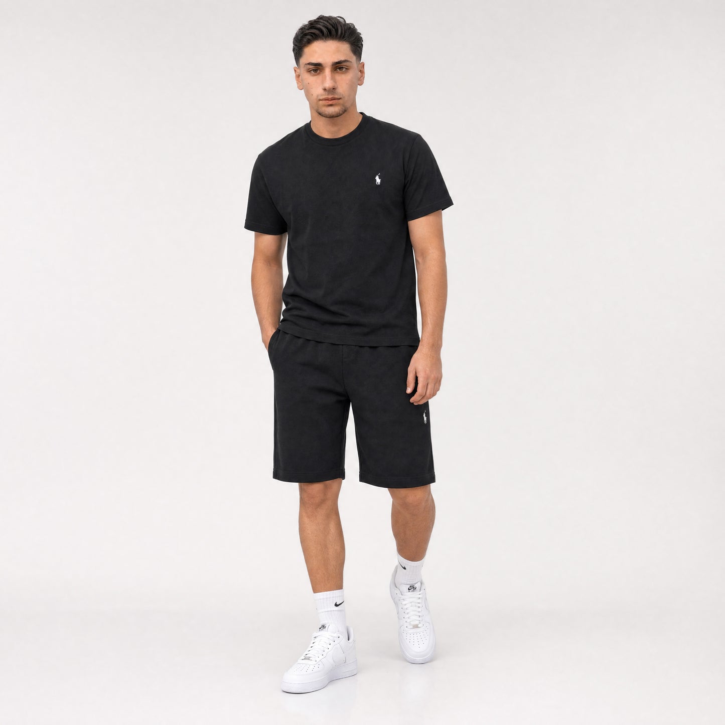 T-SHIRT + SHORTS BLACK