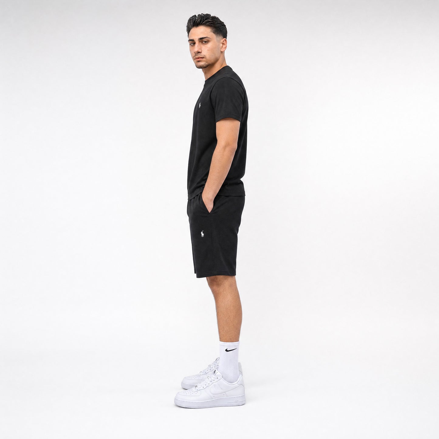 T-SHIRT + SHORTS BLACK
