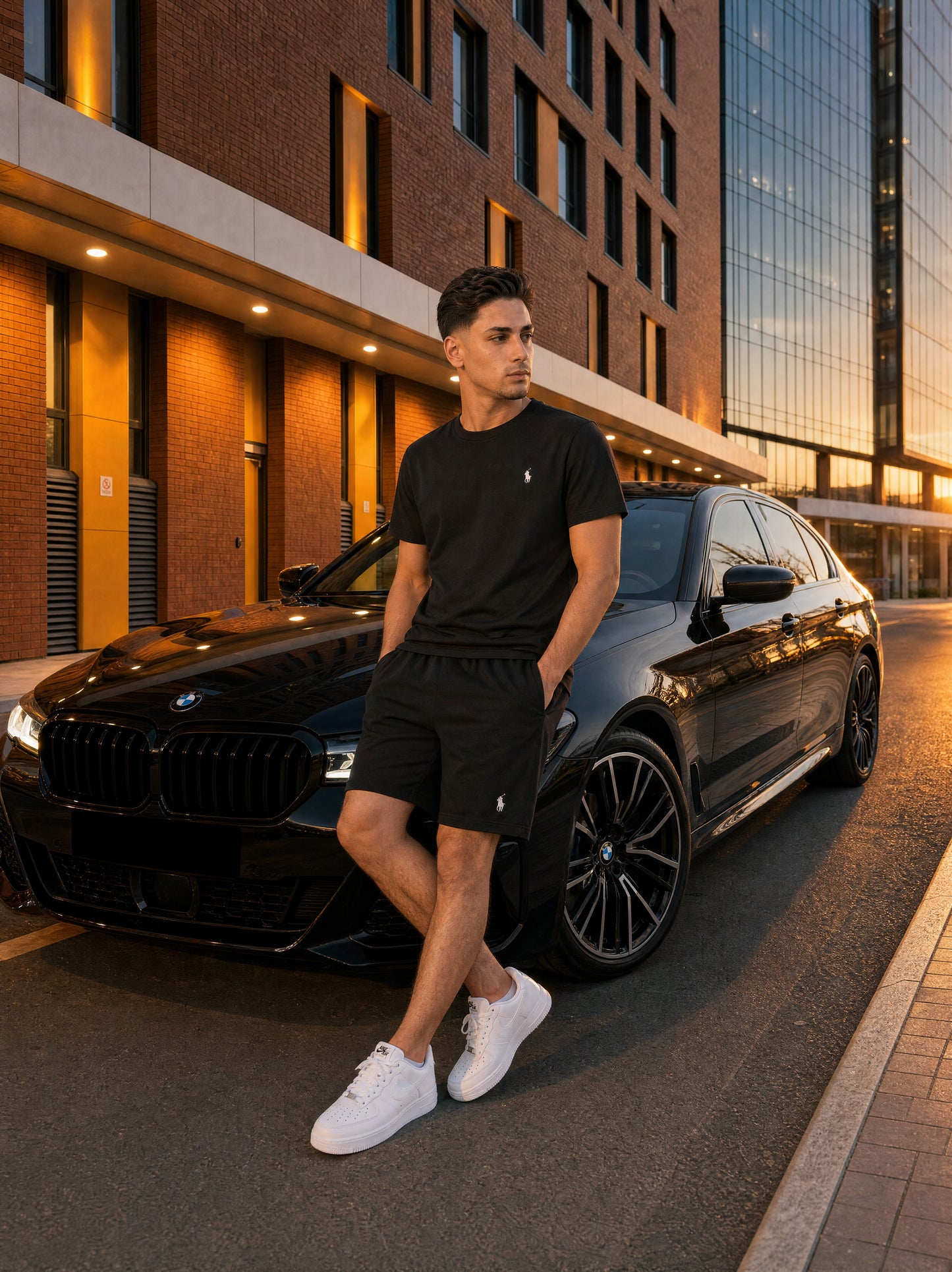 T-SHIRT + SHORTS BLACK