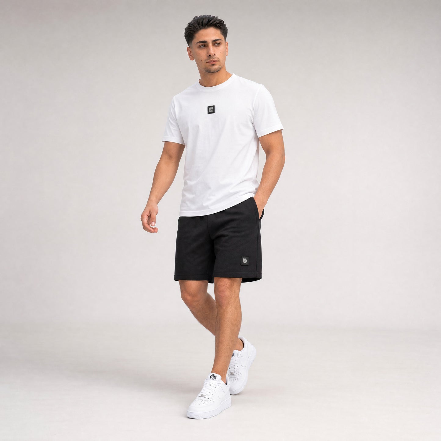 T-SHIRT + SHORTS WHITE
