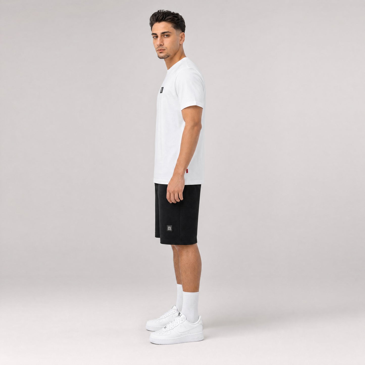 T-SHIRT + SHORTS WHITE