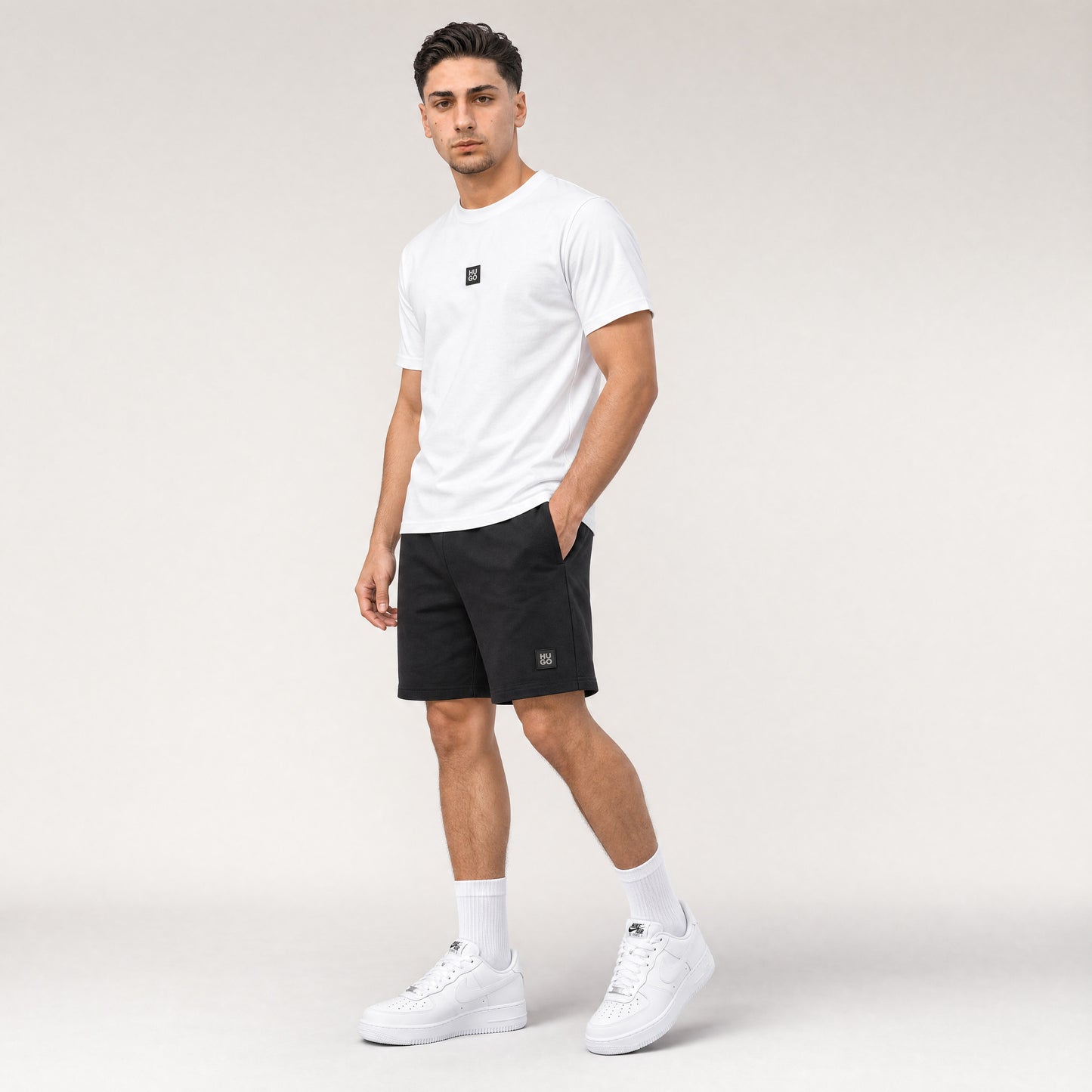 T-SHIRT + SHORTS WHITE